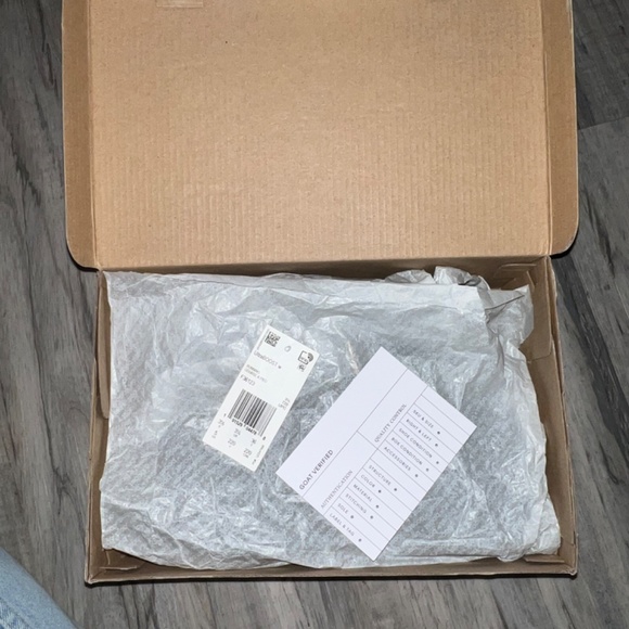 Adidas UltraBoost 4.0 ‘Triple Black Gold’ - US 5 WOMEN (US 4 MEN) - Picture 9 of 10